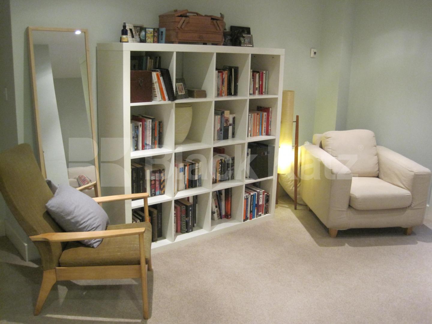 			LET, 3 Bedroom, 1 bath, 1 reception Apartment			  Long Lane , London Bridge